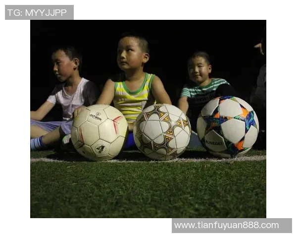 孩子挑选足球明星是否有助于他们的成长与发展探讨